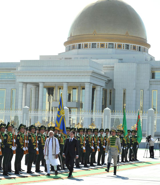PM Modi meets President of Turkmenistan