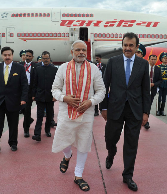 PM Modi meets President of Kazakhstan